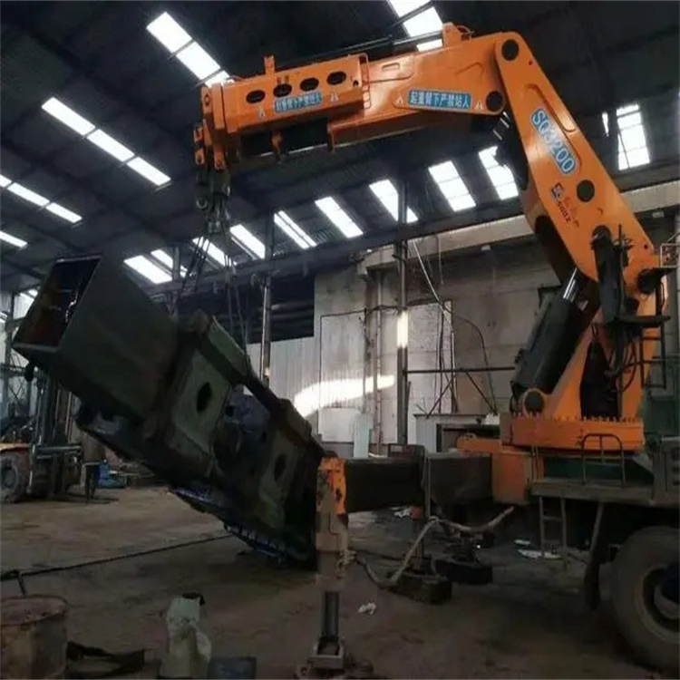 印江130吨折臂吊车出租吊机租赁附近电话