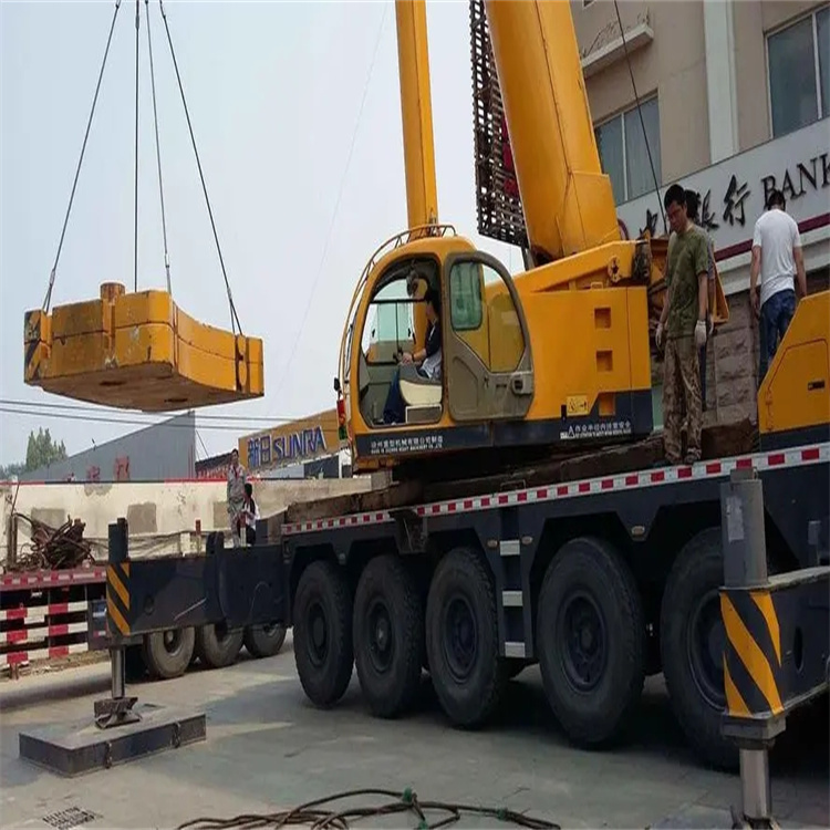 印江当地吊车出租|机器吊装|75吨|工厂搬迁服务